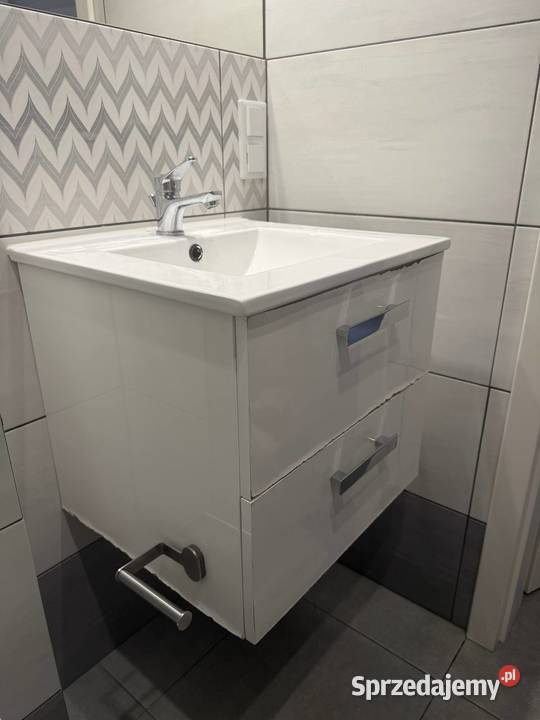 Umywalka z baterią Kraków