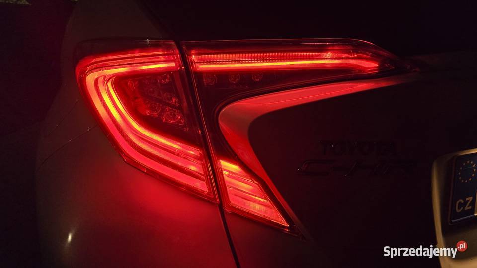 TOYOTA CHR 18 HYBRID nov v CZ JBL Rok produkcji 2018 Cieszyn