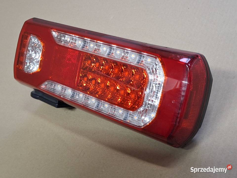MERCEDES ACTROS MP4 MP5 LAMPA PRAWY TYŁ PRAWA