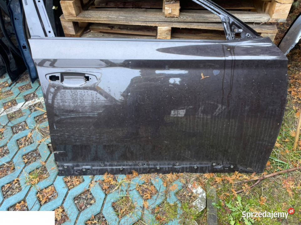 Skoda Superb 3V0 drzwi prawy przód lubelskie