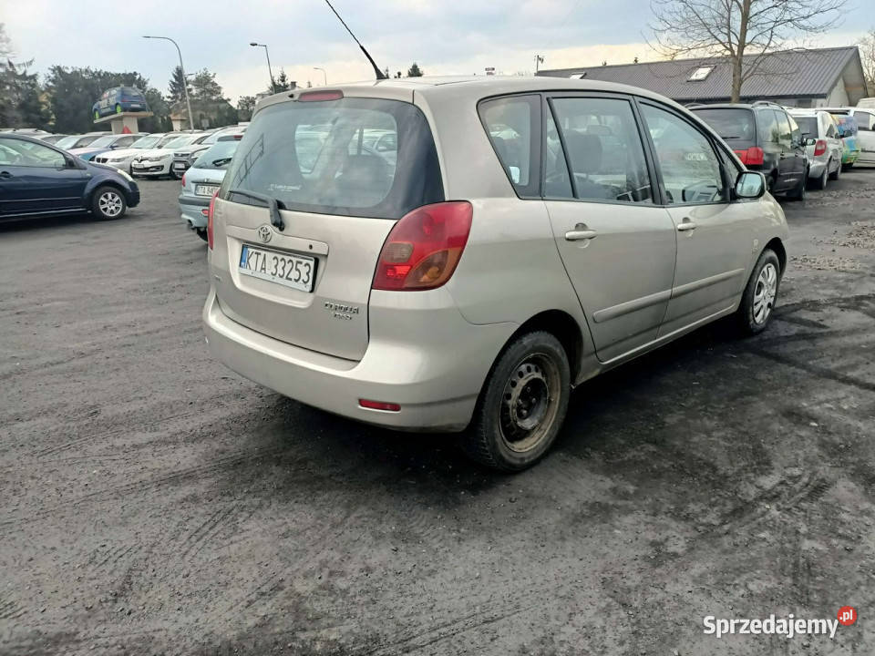 Toyota Corolla Verso Toyota Corolla Verso 20 D4D Tarnów
