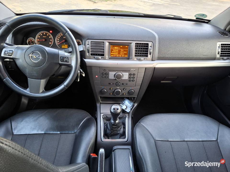 Opel Vectra C 18 Business Plus 220000 1798cm3 Łódź