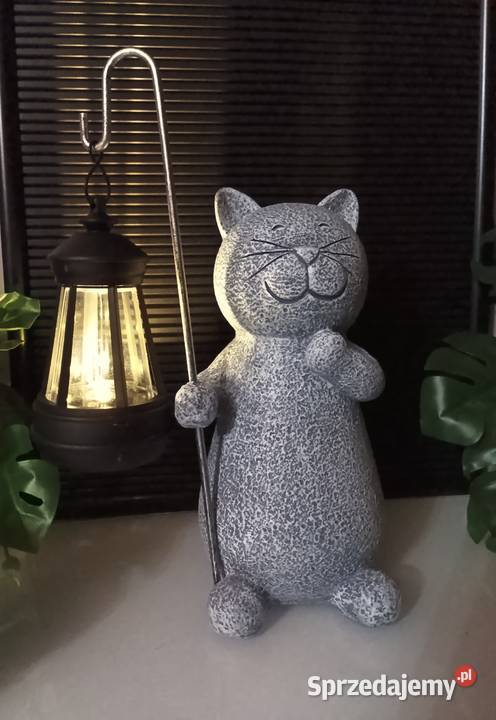 Lampka solarna do ogrodu LED kot z latarnią Trzcianka
