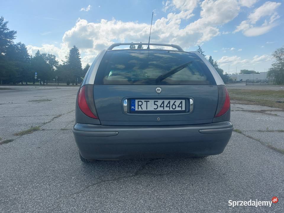 Lancia Lybra 19 jtd szary