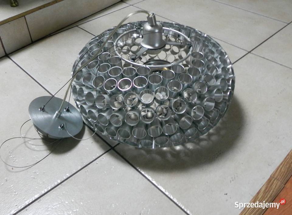 Metalowa lampa sufitowa