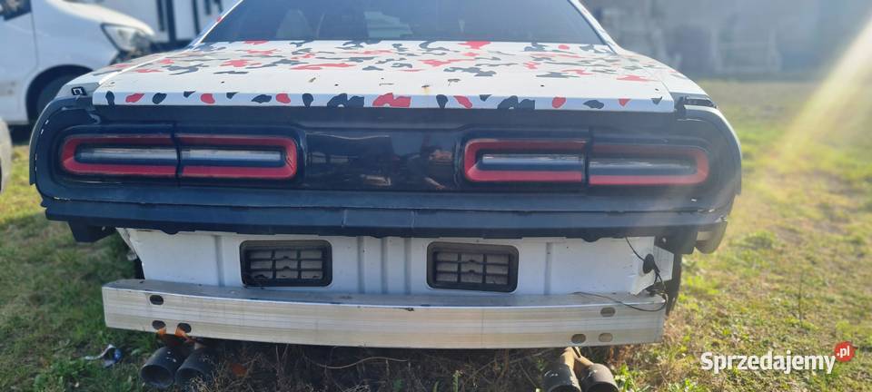 KOMPLETNE LAMPY TYŁ DODGE CHELLENGER RT 2017 wielkopolskie