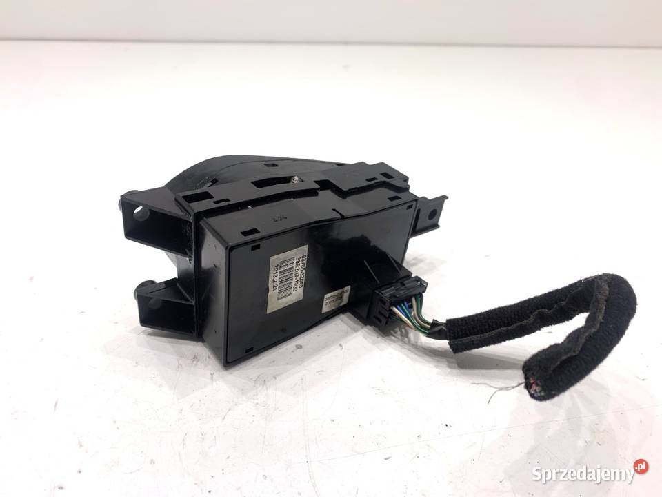 DŹWIGNIA HAMULCA RĘCZNEGO HYUNDAI i40 937663Z040