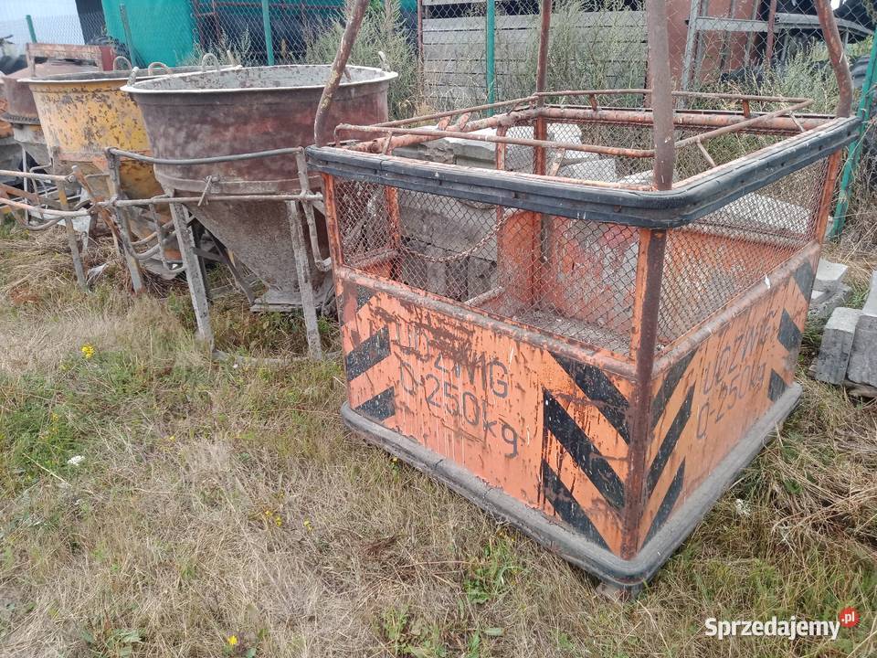 wynajem kosza do ładowarkizwyżka pojemniki na pełny VAT Włocławek sprzedam