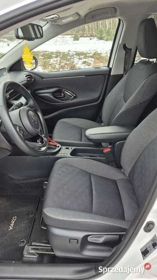 Toyota Yaris Style 2024 15 Hybryda Salon Polska Rok produkcji 2024