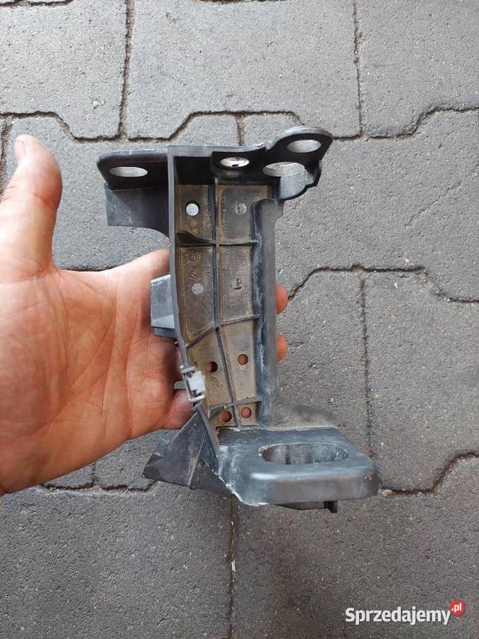 Renault Captur II 2 Prawy Przod Slizg Wspornik Kłobuck