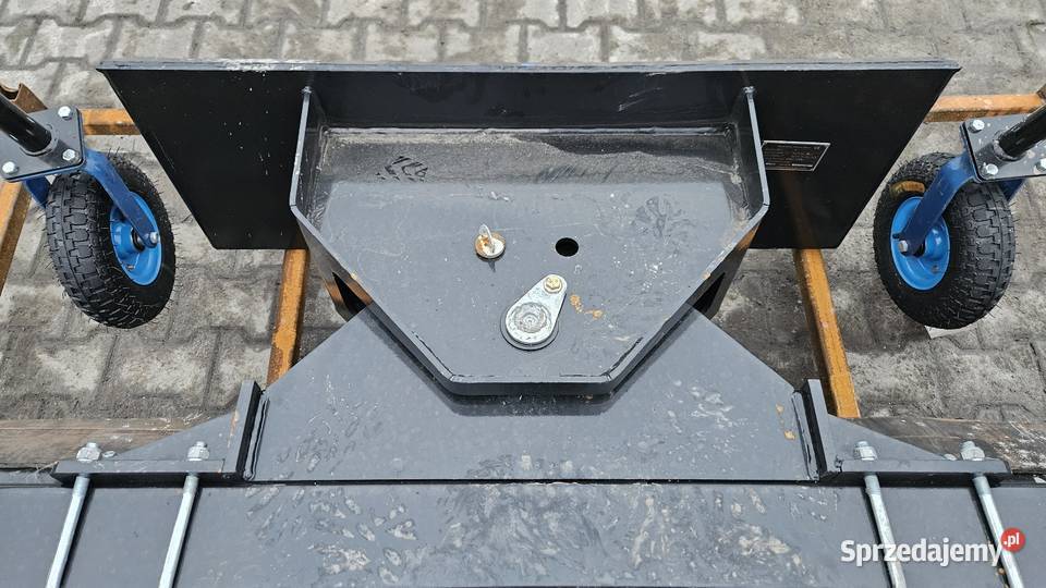 Nowa wyrównywarka rotacyjna Captok Bobcat skid