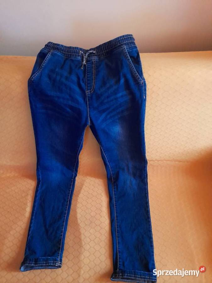 Spodnie r 152
