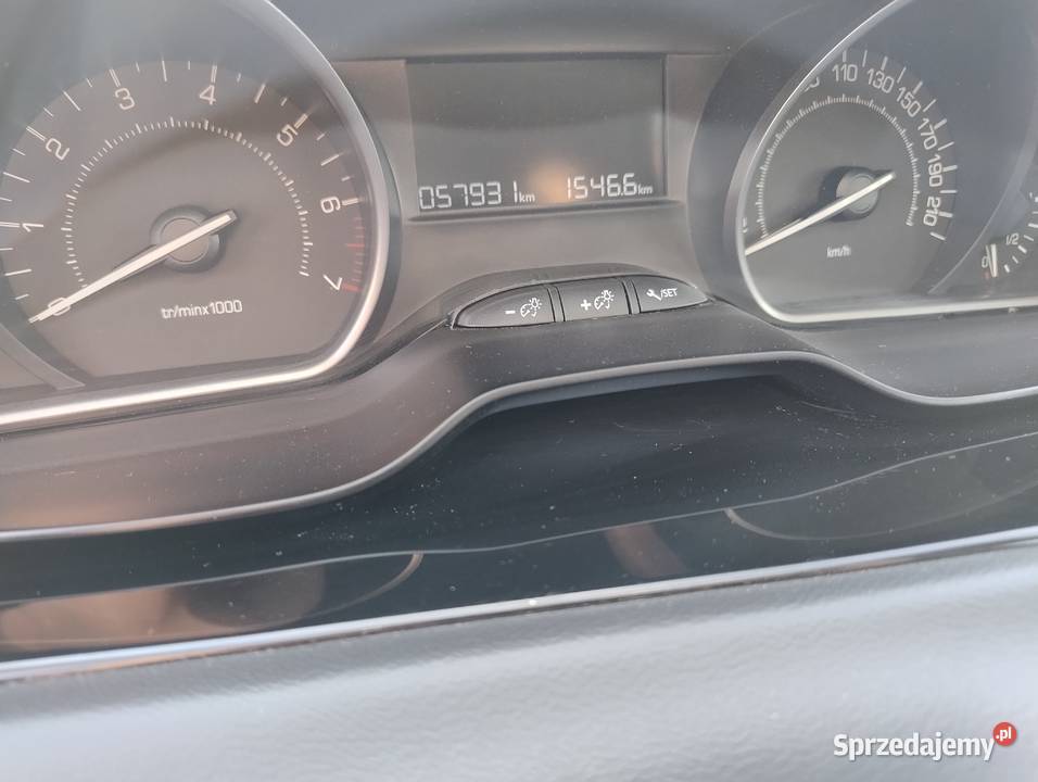 Peugeot 208 10 Benzyna Przebieg 58 benzyna