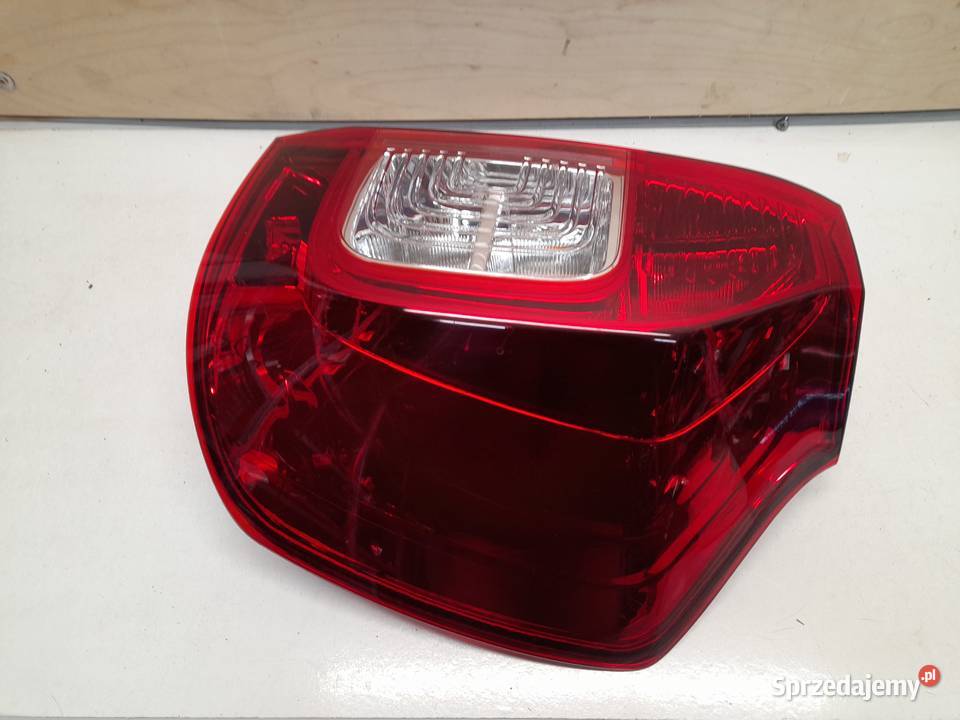 LAMPA TYLNA PRAWA DACIA LOGAN MCV II Goleniów