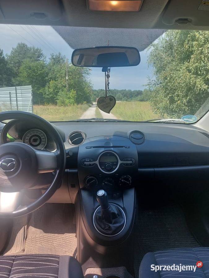 Mazda 2 14 benzyna 2009 r manualna Bełdów