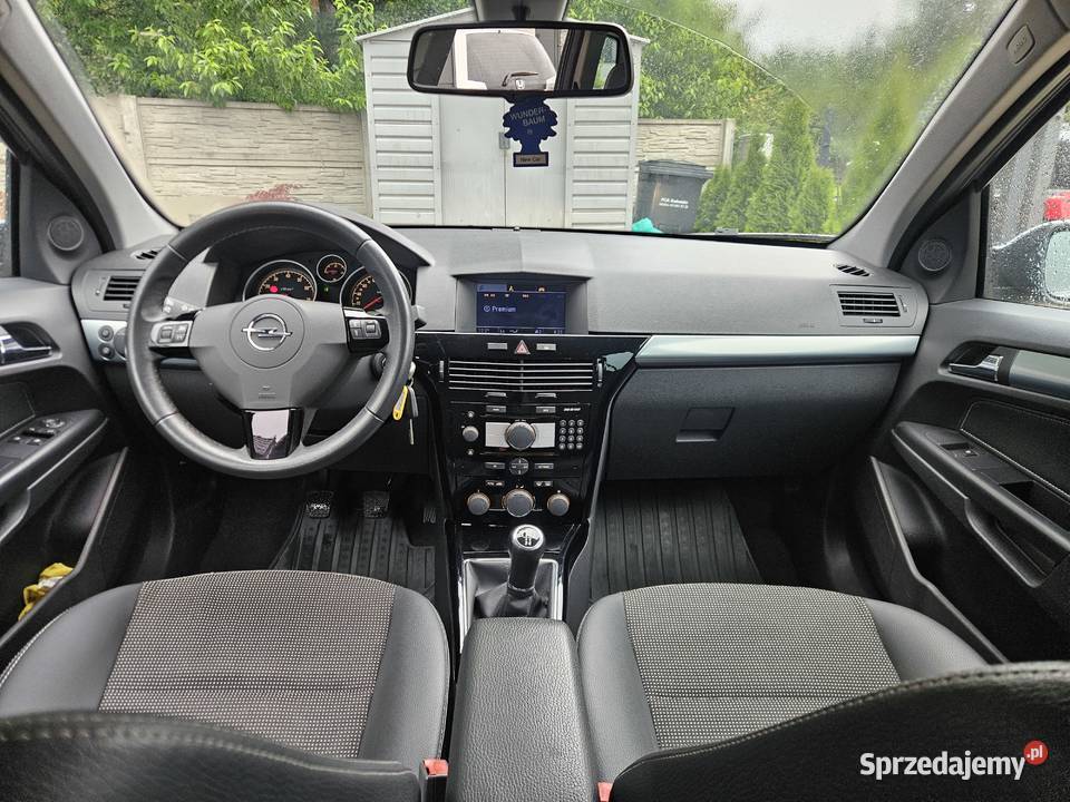 Opel Astra H 2009r 16 115 super stan Astra Gomunice sprzedam