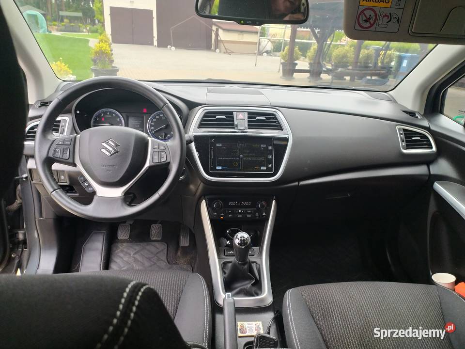 Suzuki SCROSS 10 Premium Radomsko