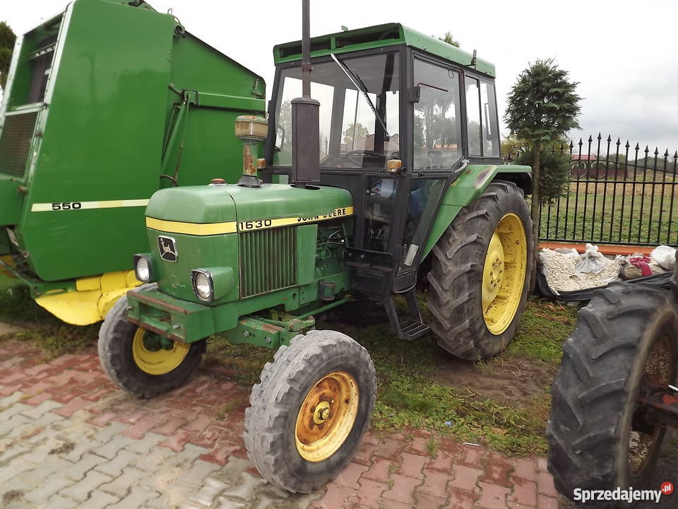 JOHN DEERE 1630 ciągniki i przyczepy