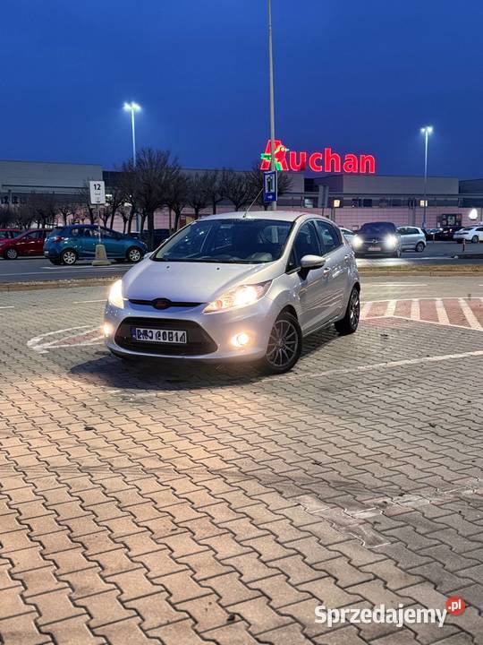 Ford Fiesta Mk7 125 benzyna Niski Przebieg 143 nieuszkodzony