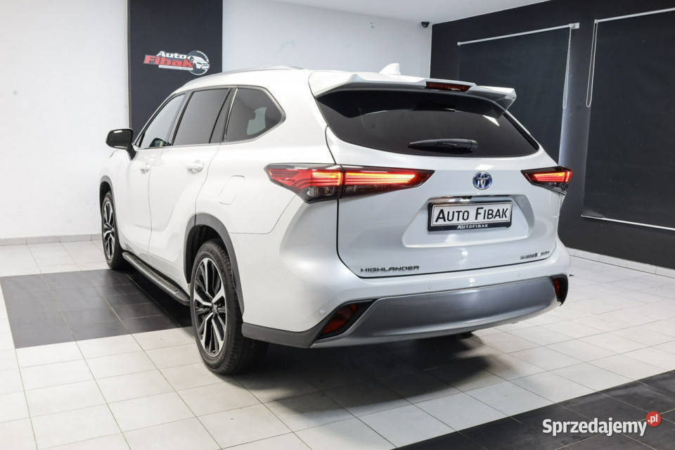 Toyota Highlander ExecutiveSalon PolskaI światła LED Konstantynów Łódzki