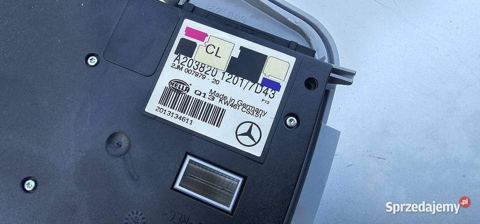Lampka kabiny mercedes w203 coupe 2038201201 Pozostałe Zbąszyń