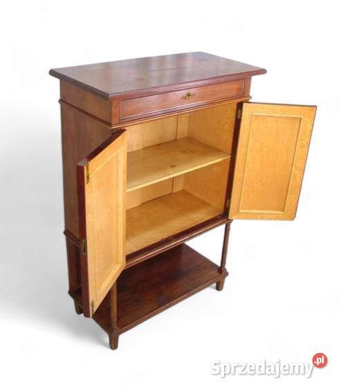 Reprezentacyjna Orzechowa Komoda Pomocnik w Meble