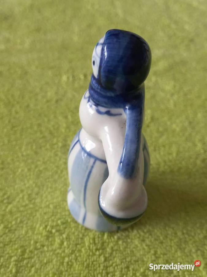 Figurka porcelanowa Kumoszka Gżel Porcelana i szkło Toruń
