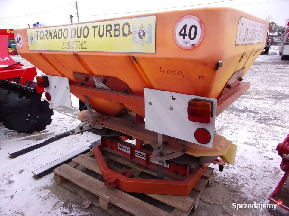 Rozsiewacz nawozu dwutarczowy Tornado Duo Turbo nieuszkodzony Opoczno