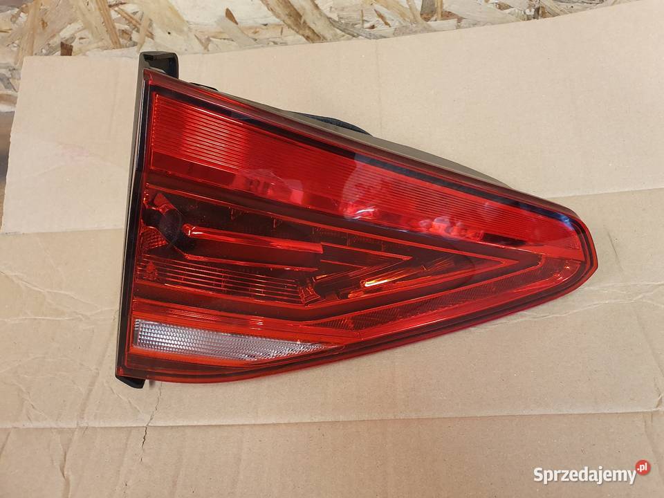 VW TOURAN 5TA LAMPA LEWA TYLNA LEWY TYŁ lampy tylne Międzychód