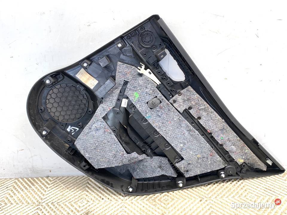 BOCZEK DRZWI LEWY TYŁ RENAULT MEGANE IV