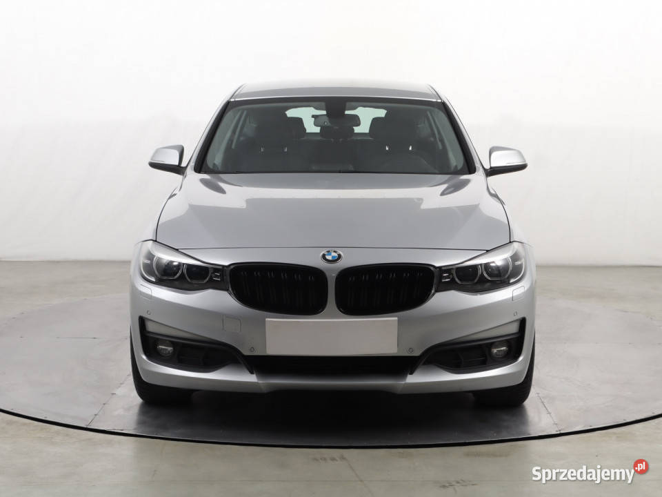 BMW 3GT 320d xDrive GT światła przeciwmgielne