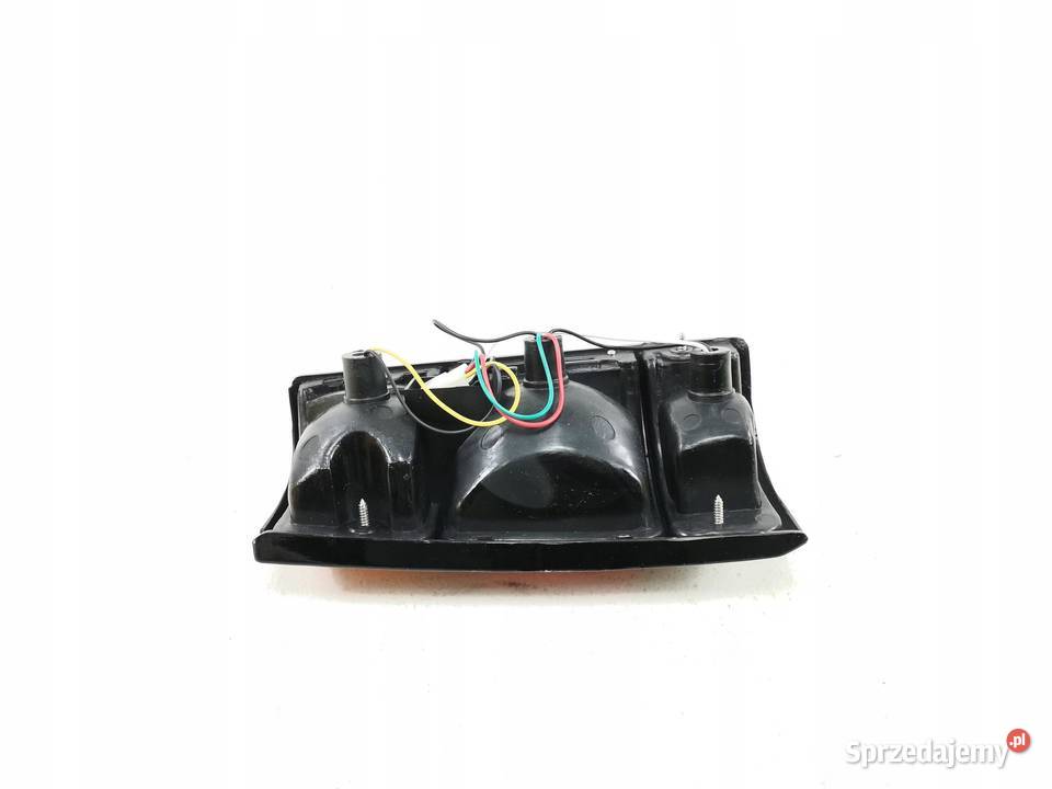 LAMPA LEWY TYŁ ISUZU PICKUP RODEO TFR 8996 osobowe sprzedam