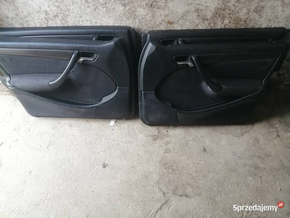 Komplet boczków drzwi czarny Mercedes w202 lift