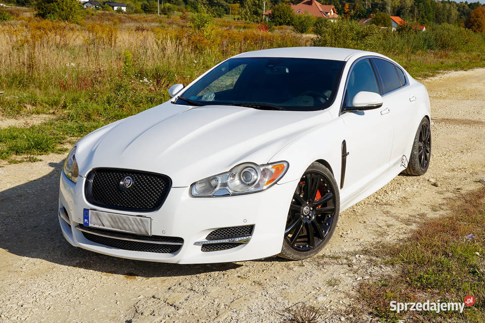 Jaguar XF 30 D tuning pełne wyposażenie biały XF Kielce sprzedam