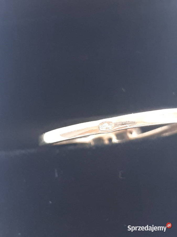 Złoty pierścionek z 5 brylancikami złoto Pierścionki Zgierz