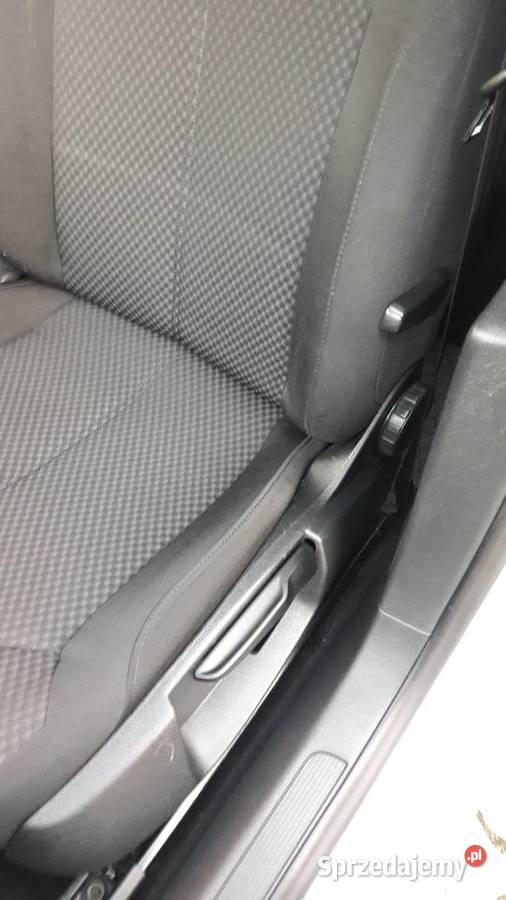 Volkswagen Passsat Kombi 20 TDI DSG bezwypadkowy Rok produkcji 2014 Mysłowice