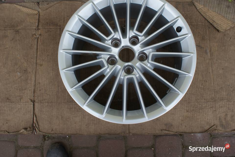 Felga alu pojednyncza 5x112 8Jx17 ET46 Audi A3 Samochodowe Nozdrzec