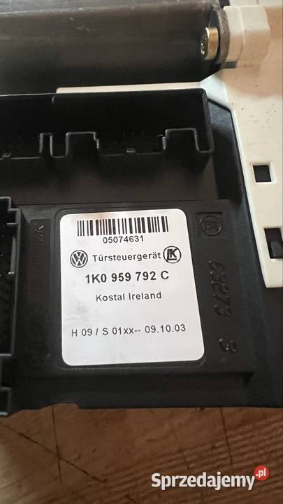 Silniczek podnoszenia szyby prawy vw golf 5 Margonin