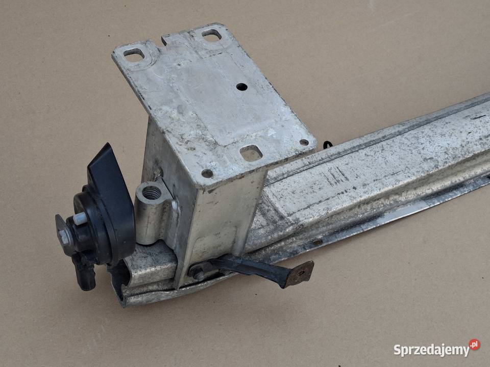 AUDI A4 B8 A5 8T BELKA ZDERZAKA PRZÓD Zderzaki