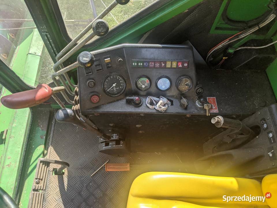 Kombajn zbożowy John Deere 1055 podlaskie Zwierzyniec Mały