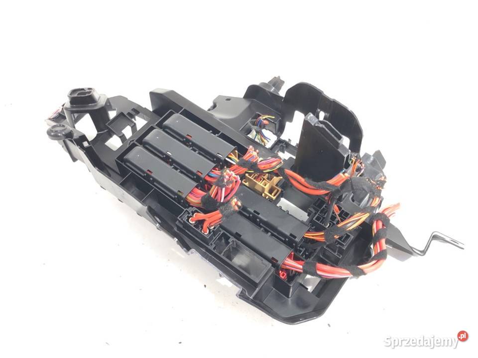 SKRZYNKA BEZPIECZNIKÓW AUDI Q5 FY 80A971845A SUV podkarpackie