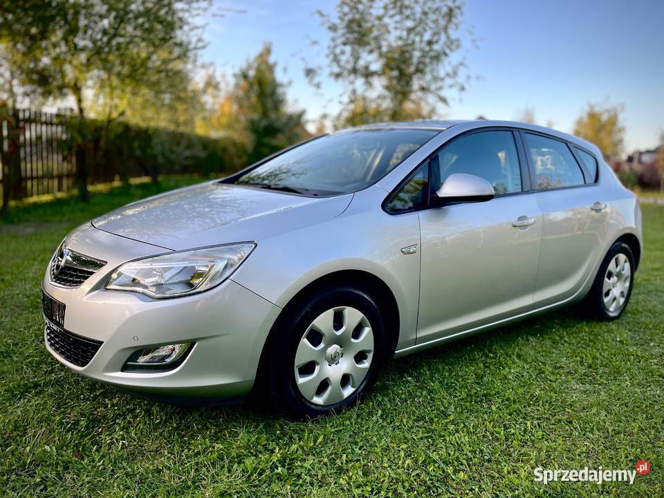 Opel Astra 16 benzyna super stan nieuszkodzony Żnin