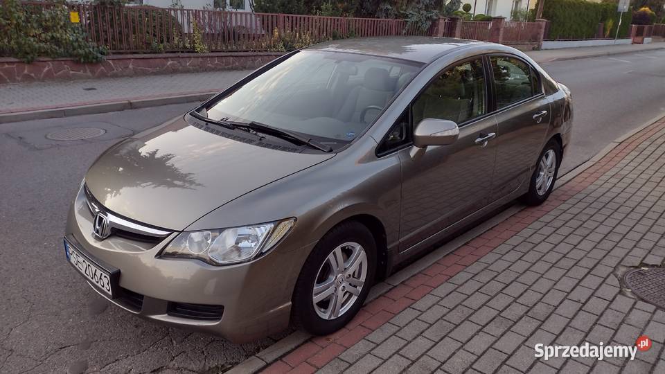 Honda Civic VIII 18 Benz 140