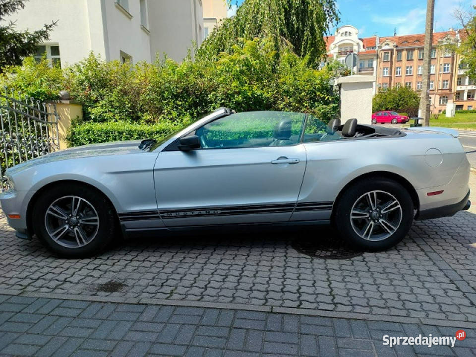 Ford Mustang Mały przebieg Zadbany V 20052014 2/3