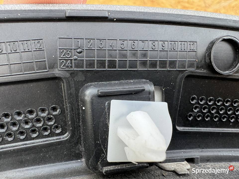 Listwa błotnika przód lewa lh ford kuga mk3 lift Listwy i nakładki wielkopolskie Sieraków sprzedam
