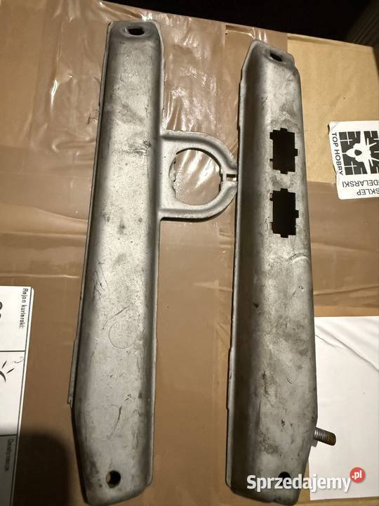 Mocowanie wtyku diagnostycznego i kostek złączek Mszana