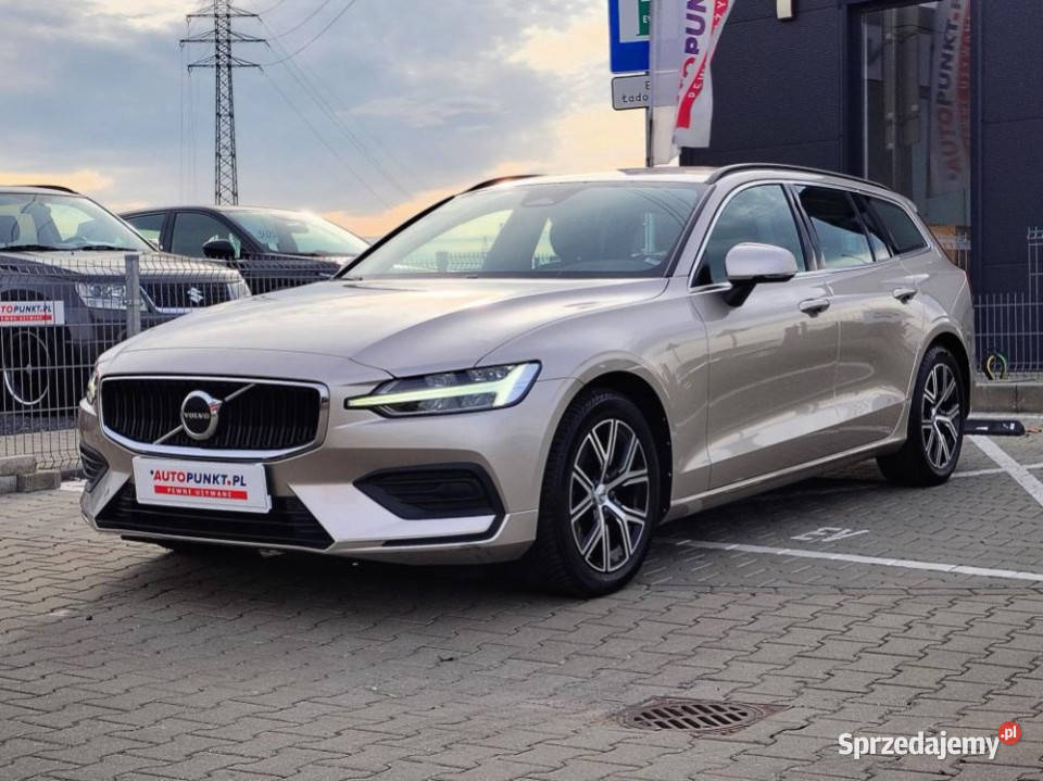 Volvo V60 2023r FV23 Automat Aktywny tempomat sprzedam