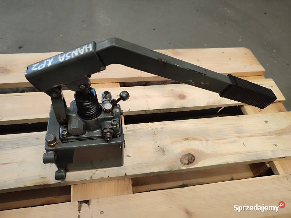 Pompka hydrauliczna ręczna podnośnik kabiny Pozostałe Wilkowo