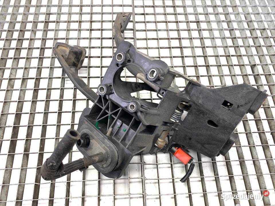 PEDAŁY MANUAL FORD MUSTANG V DR332450BC 37 309 Pedały