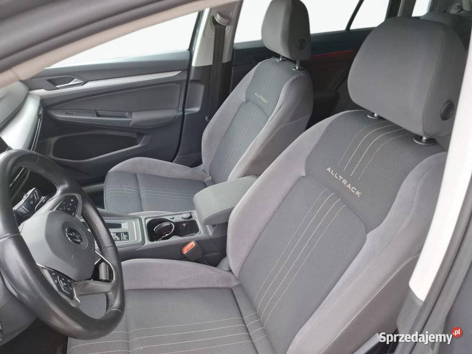 Volkswagen Golf 2022r 4Motion FV 23 NAVI Virtual nieuszkodzony sprzedam